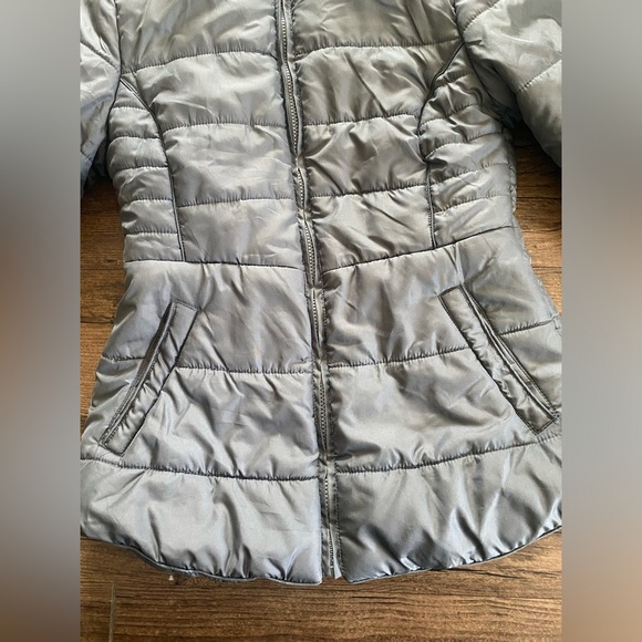 Gray Jacket with Faux Fur Hood Small rampage - Picture 3 of 6